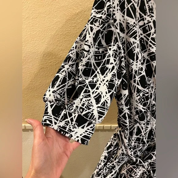 Karen-T Design jumpsuit / romper wide-leg. Black & white geometric. Stretchy. L - Picture 2 of 13